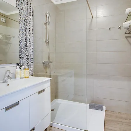 2bd Pool Balcony Wifi Ac Parking 250m * Albufeira