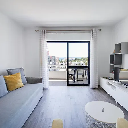2bd Pool Balcony Wifi Ac Parking 250m 아파트 *
