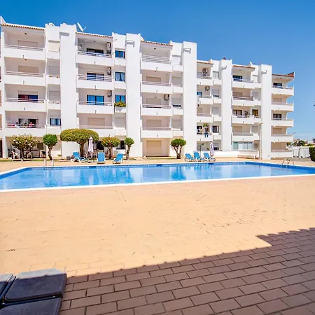 Apartamento 2bd Pool Balcony Wifi Ac Parking 250m Albufeira